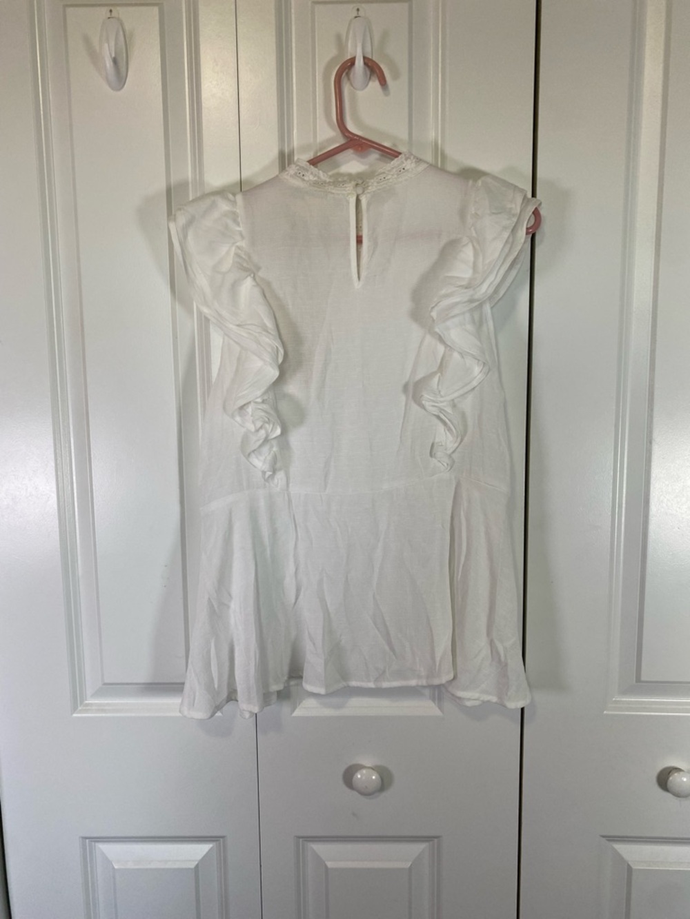 NWT Savanna White Ruffle Sleeve Peplum Top - Picture 4 of 7